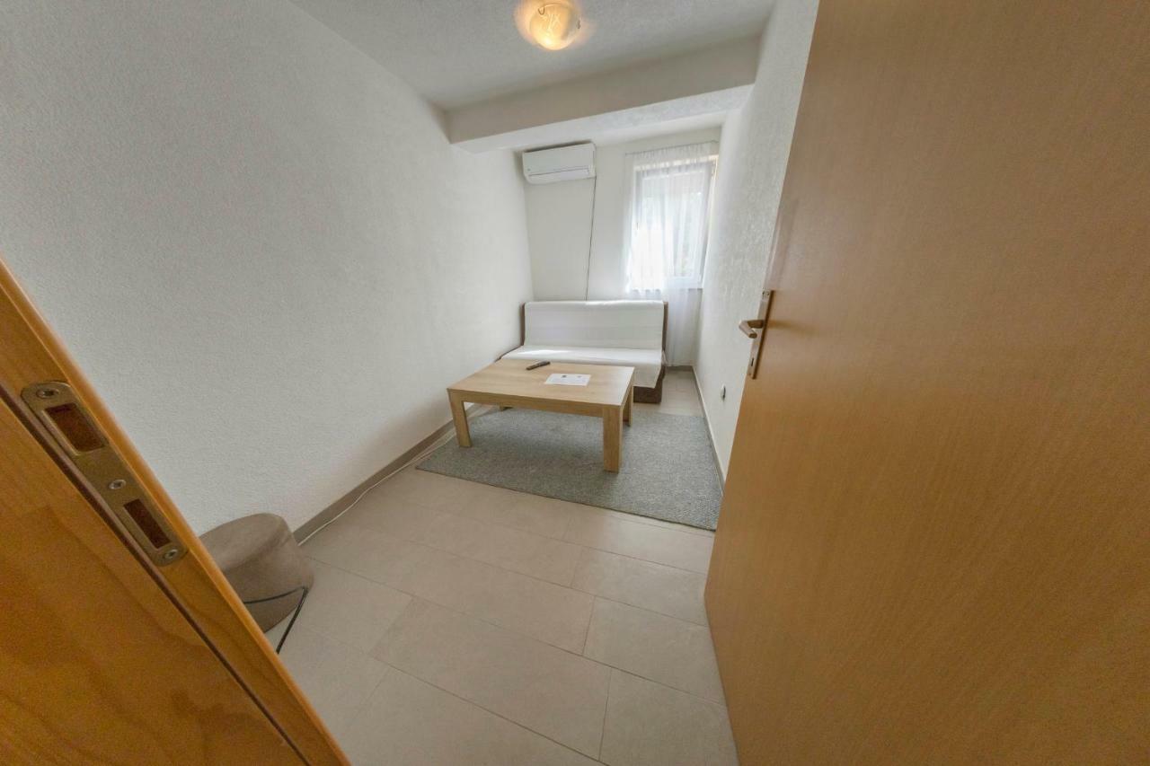Apartment Resaa Bihać Esterno foto